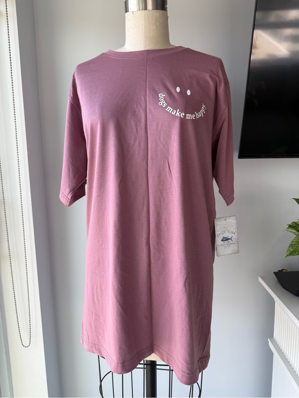 Spicy tuna ‘Dogs Make Me Happy’ Short Sleeve Tee